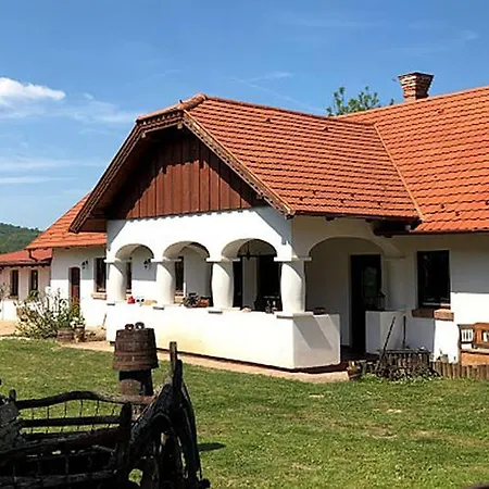 Greenhouse Villa *